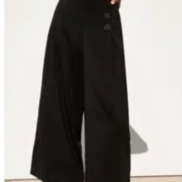 Zara Pants - Zara Sz: M Black Wide Leg Cropped Pull On Sailor Pant Large Button Accent